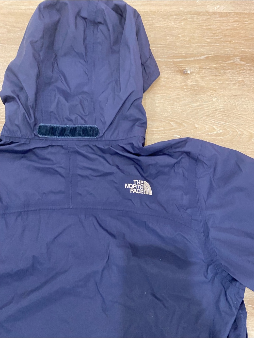 The North Face Hooded Hyvent Meshlined Windbreaker Size XL (18/20) Navy EUC - Picture 9 of 11